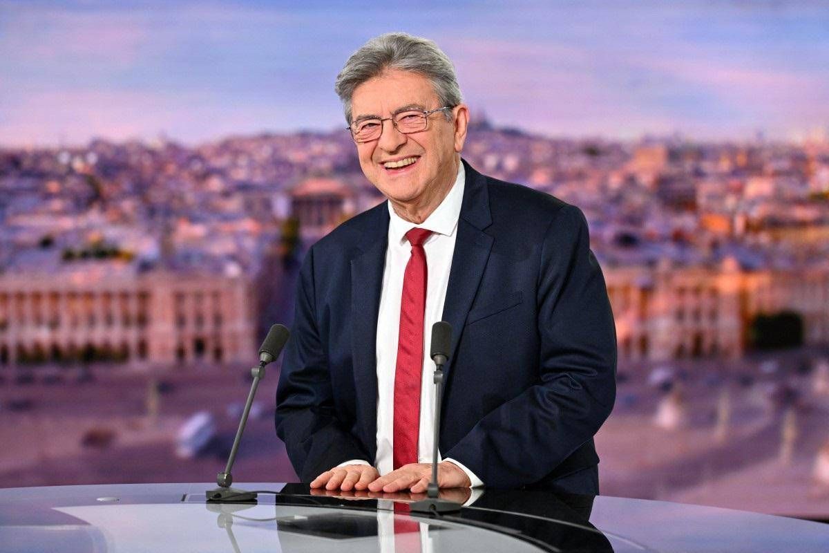 Francia, Melenchon annuncia candidatura all'Eliseo: "Sono il più preparato di Lfi" - 