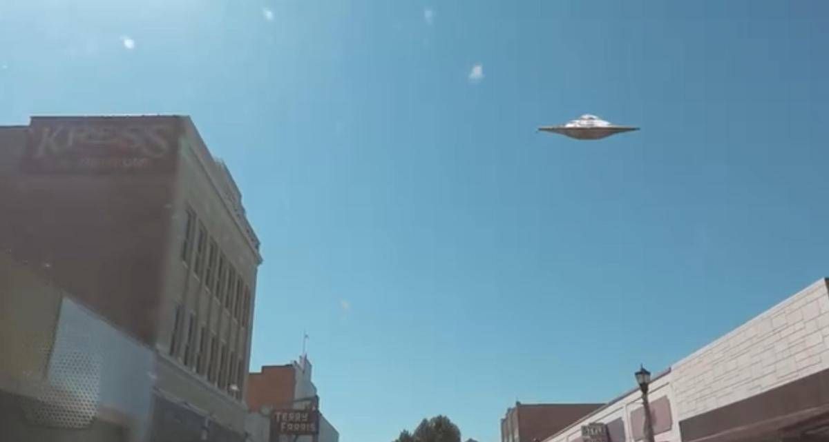 Ufo, Pentagono svela foto e documenti. Trump: “Decidete voi che diavolo succede” - 
