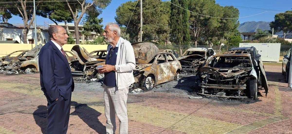 Schifani visita sede 'Sicily by car': "Presenza concreta Regione" - 