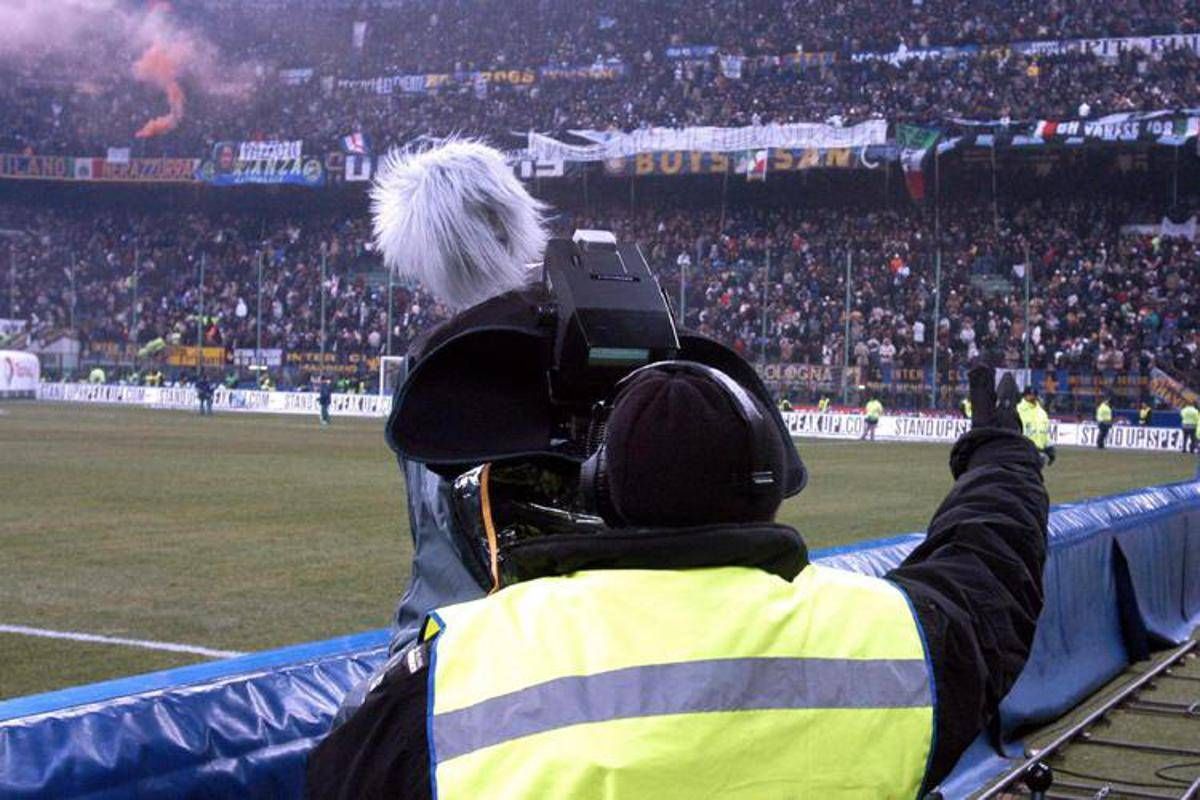 Diritti tv Serie A, Sky chiede risarcimento fino a 1,9 miliardi a Tim e Dazn - 
