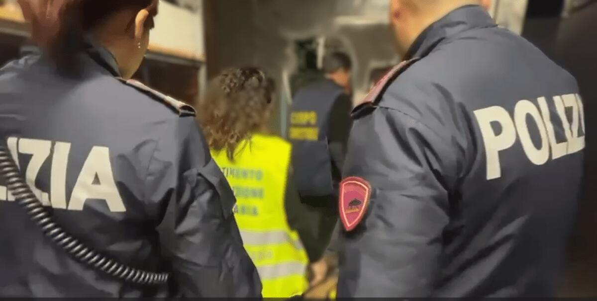 Controlli della Polizia a Catania: irregolarità e sanzioni per due ristoranti nella zona di Piazza Cavour - 