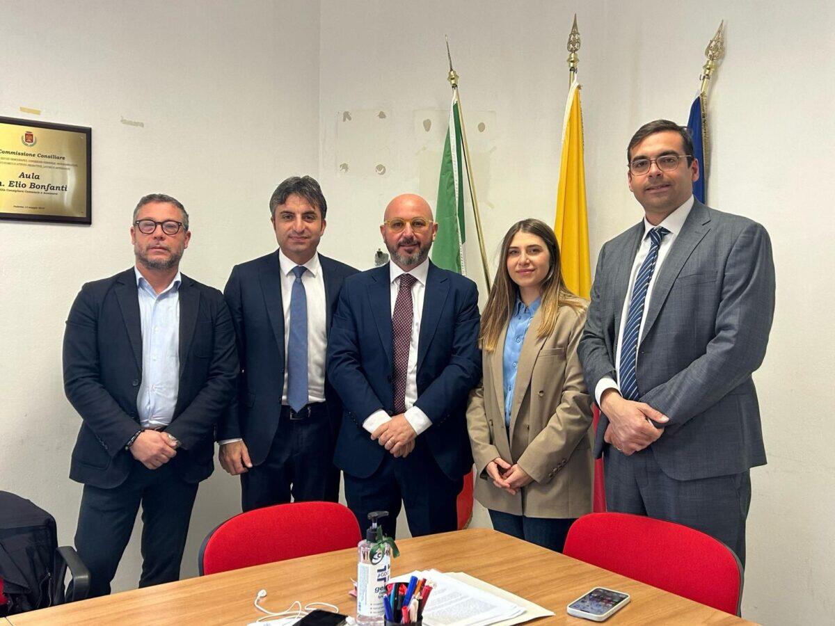 Comune di Palermo: preoccupazione della VI Commissione per le limitazioni agli orari delle attività commerciali - 