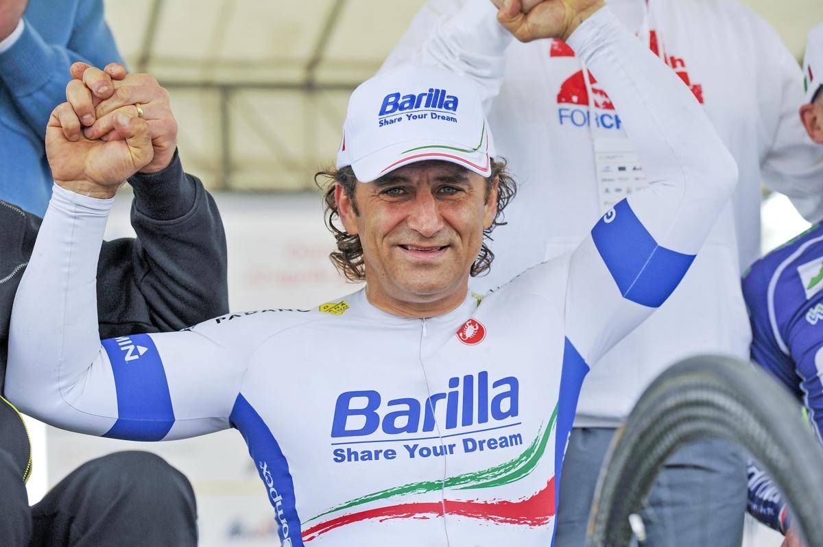 Addio ad Alex Zanardi, Mattarella: "Punto di riferimento per tutto lo sport". Meloni: "Uomo straordinario" - 