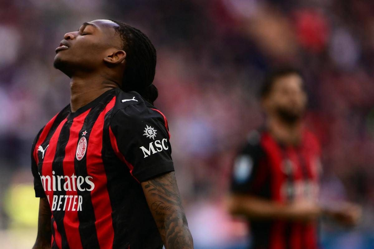 Milan, Leao e l'indizio di mercato: "Mi piacciono United e Arsenal" - 