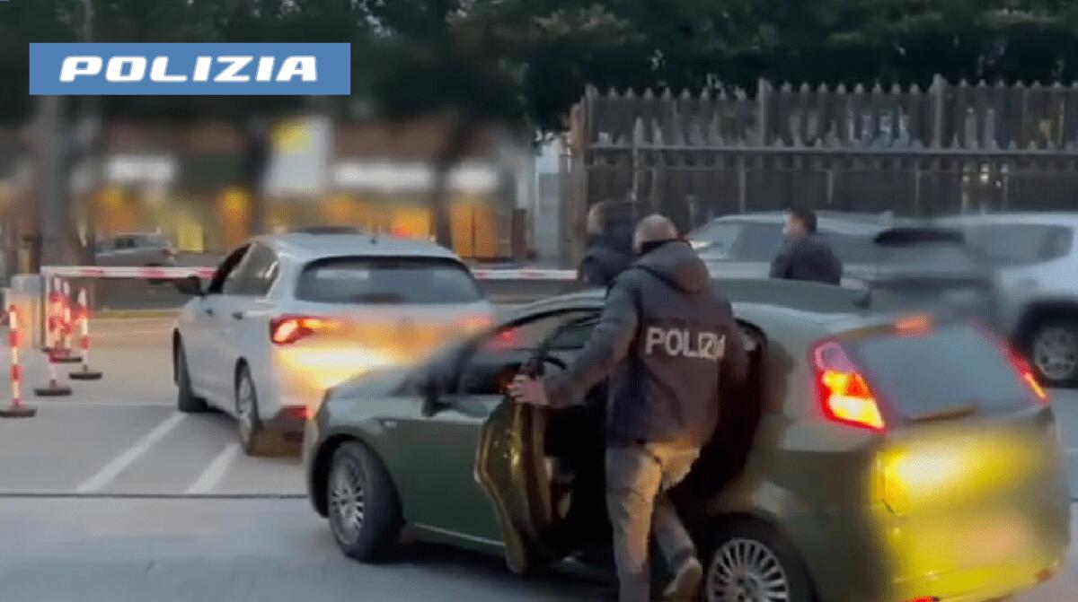 Arrestati a Catania due uomini per rapina aggravata ai danni di corrieri di tabacchi - 