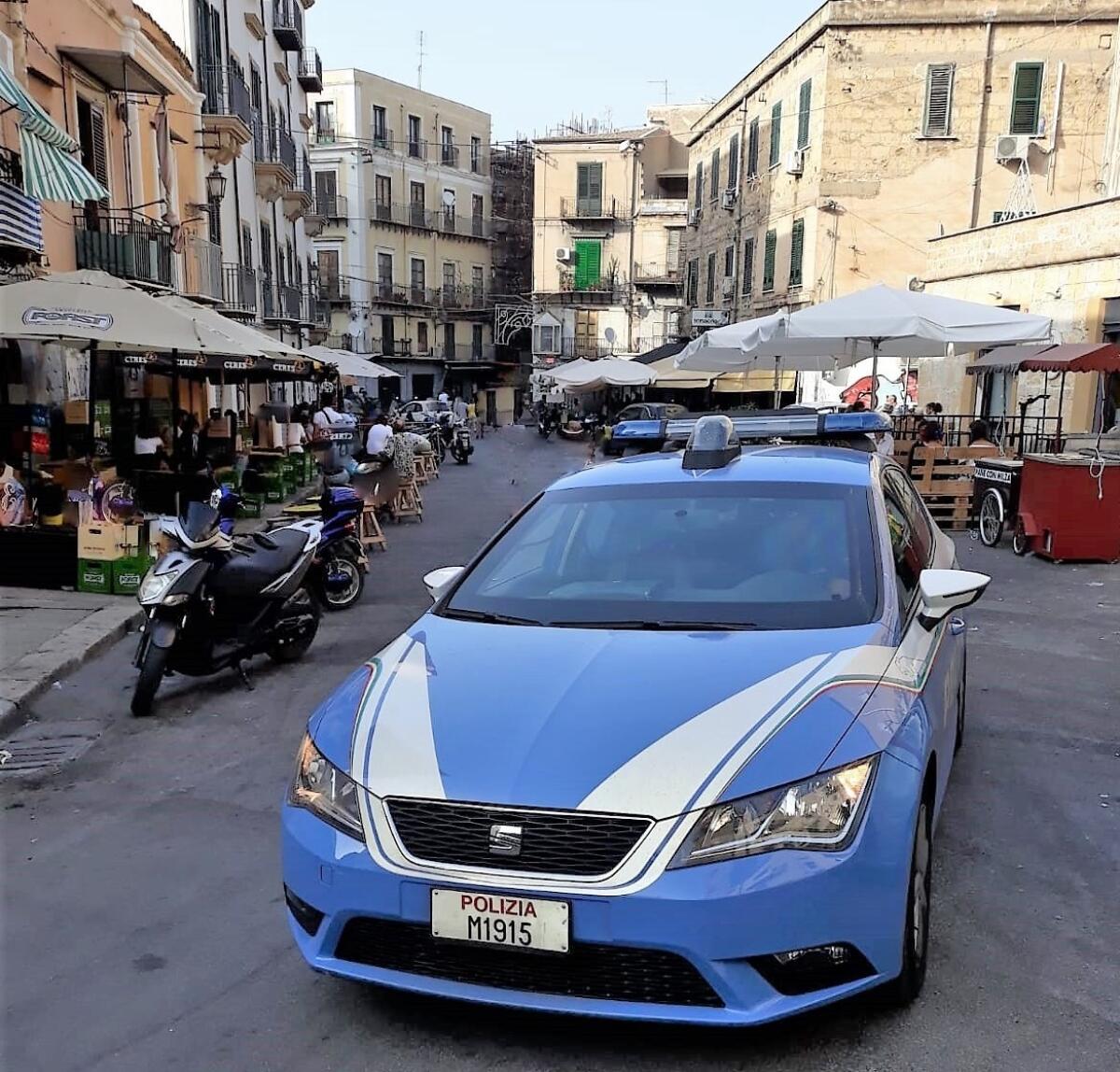 Arrestato a Palermo un pusher con 44 dosi di cocaina dai "Falchi" della Polizia
