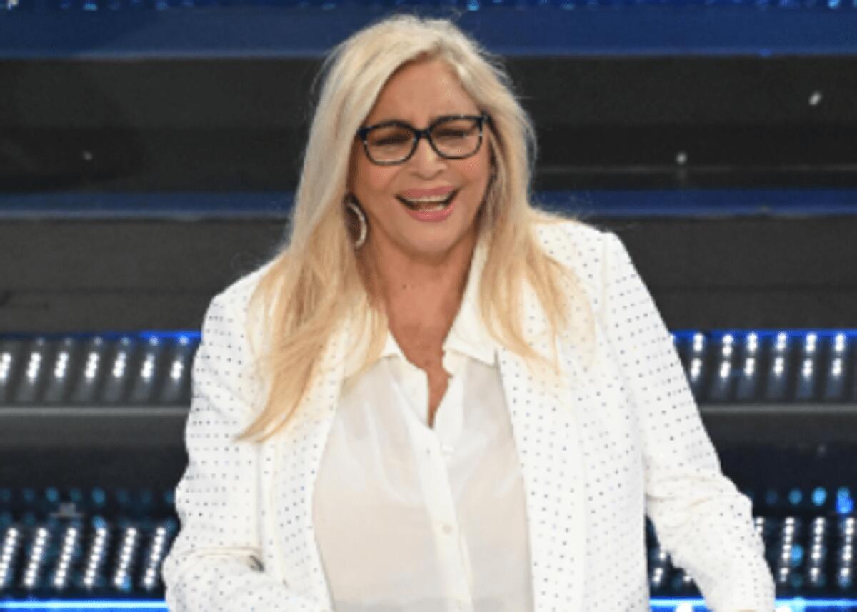 Domenica In, oggi gran finale: ospite Catherine, la mamma della 'famiglia nel bosco' - 