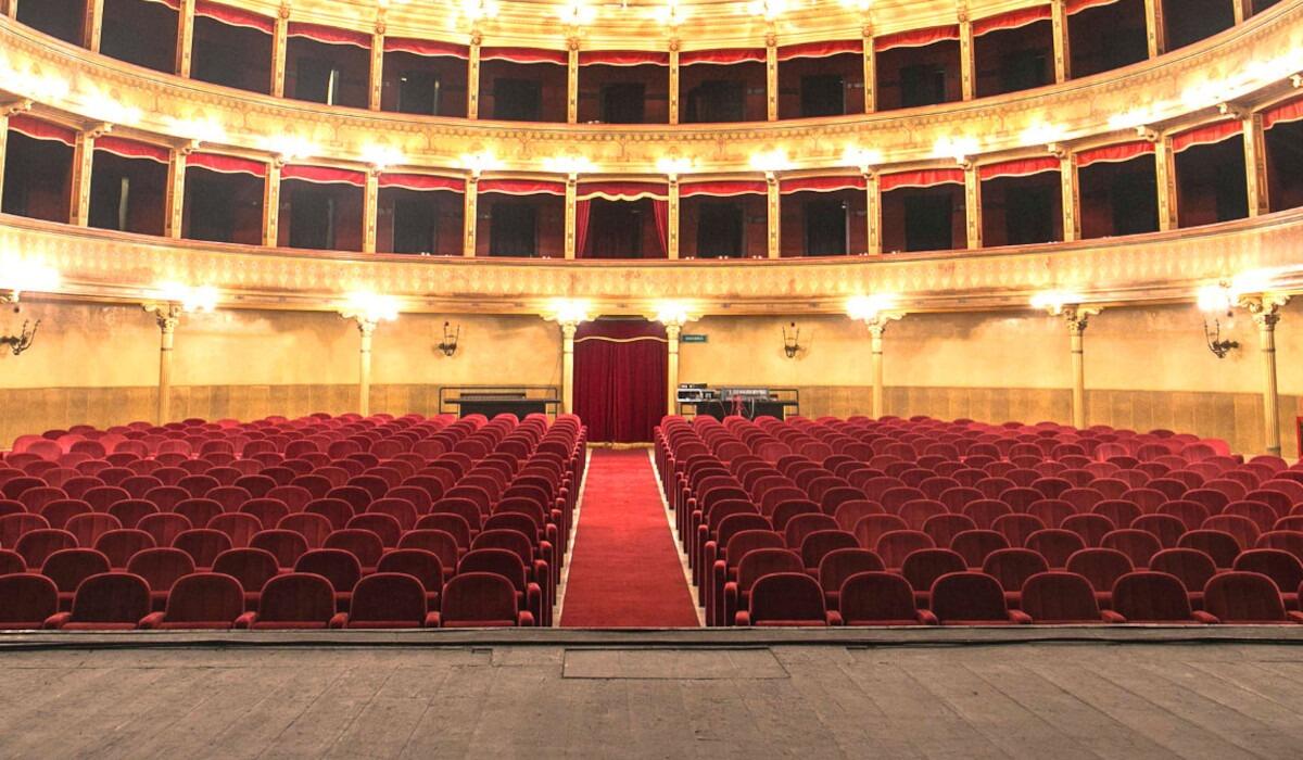 Avviso per l'albo dei commissari di gara al Teatro Biondo Palermo - 