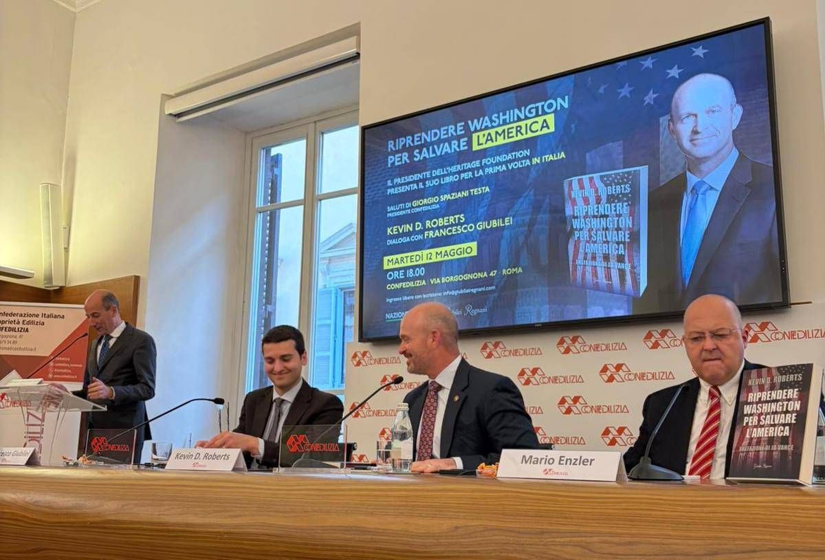 L'ideologo trumpiano: "La Cina deve provare più dolore. Meloni? Grande rispetto" - 