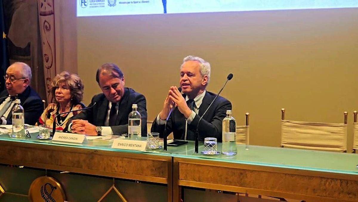 Flotilla, Mentana: "Ben-Gvir? Ha solo filmato quello che è nei protocolli di Israele". Scintille al convegno su Oriana Fallaci - 