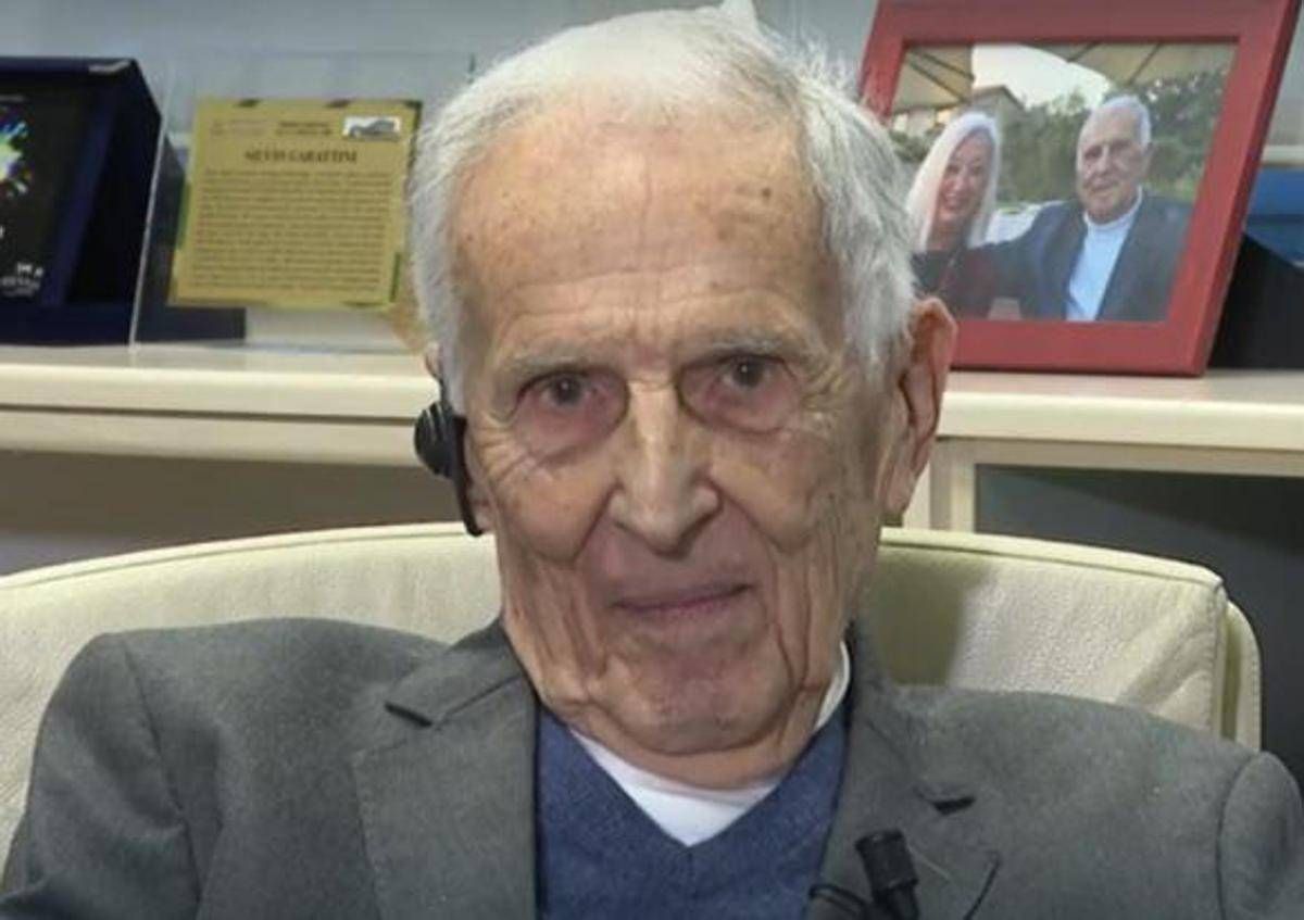 Garattini, la ricetta per vivere a lungo: "Bisogna allenare il cervello. E niente carne" - 