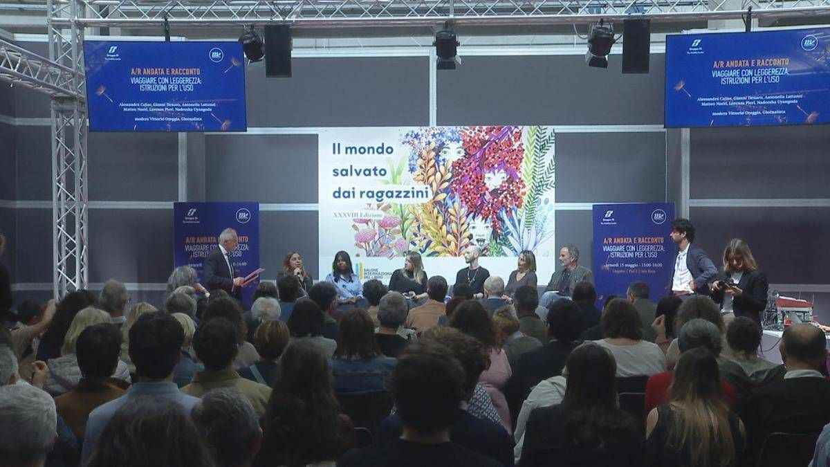 Ferrovie dello Stato presenta 'Viaggiare con leggerezza', antologia di autori - 
