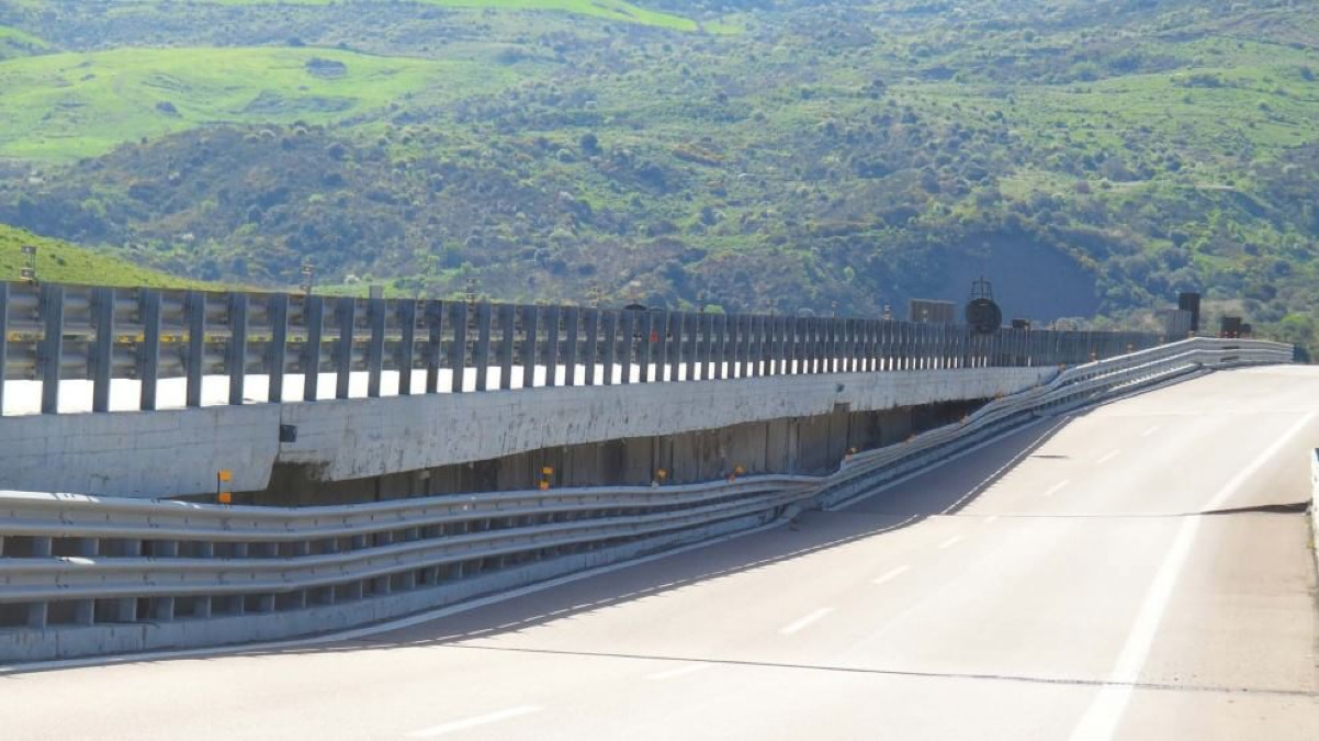 Chiusura A19 per 16 km tra Gerbini Sferro e Catenanuova: lavori 'Smart Road' e restrizioni sulla Catania–Siracusa - 