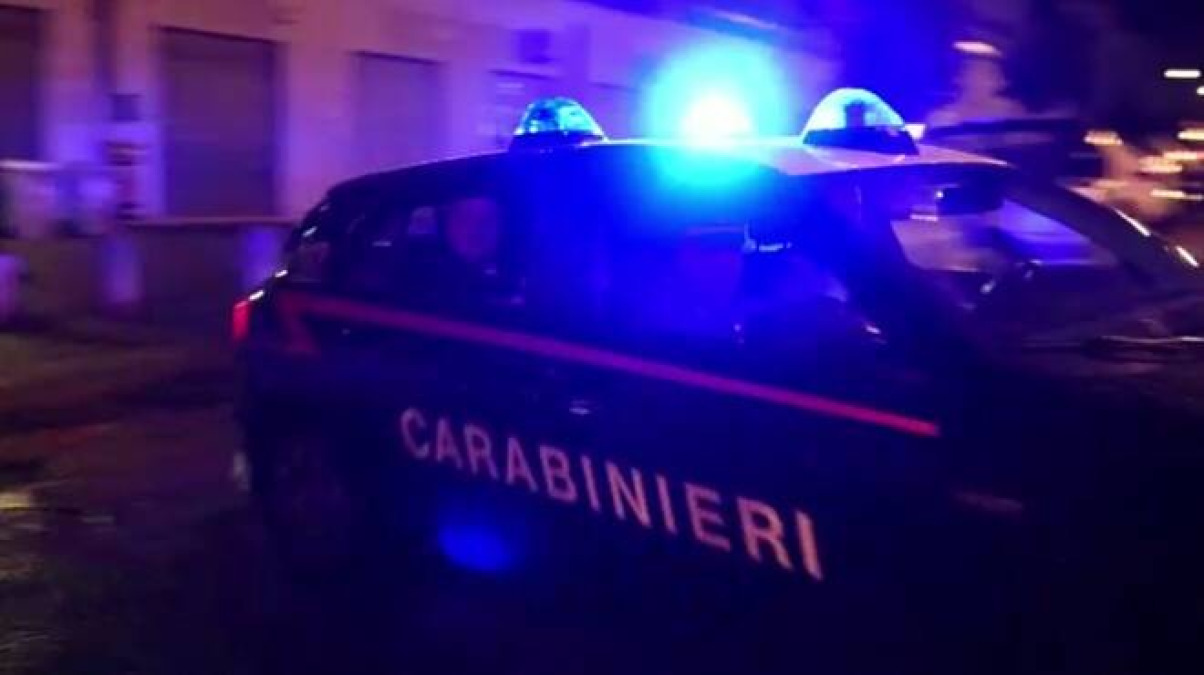 Carini, 70enne arrestato per tentato omicidio dopo aver puntato un fucile da sub contro il genero - 