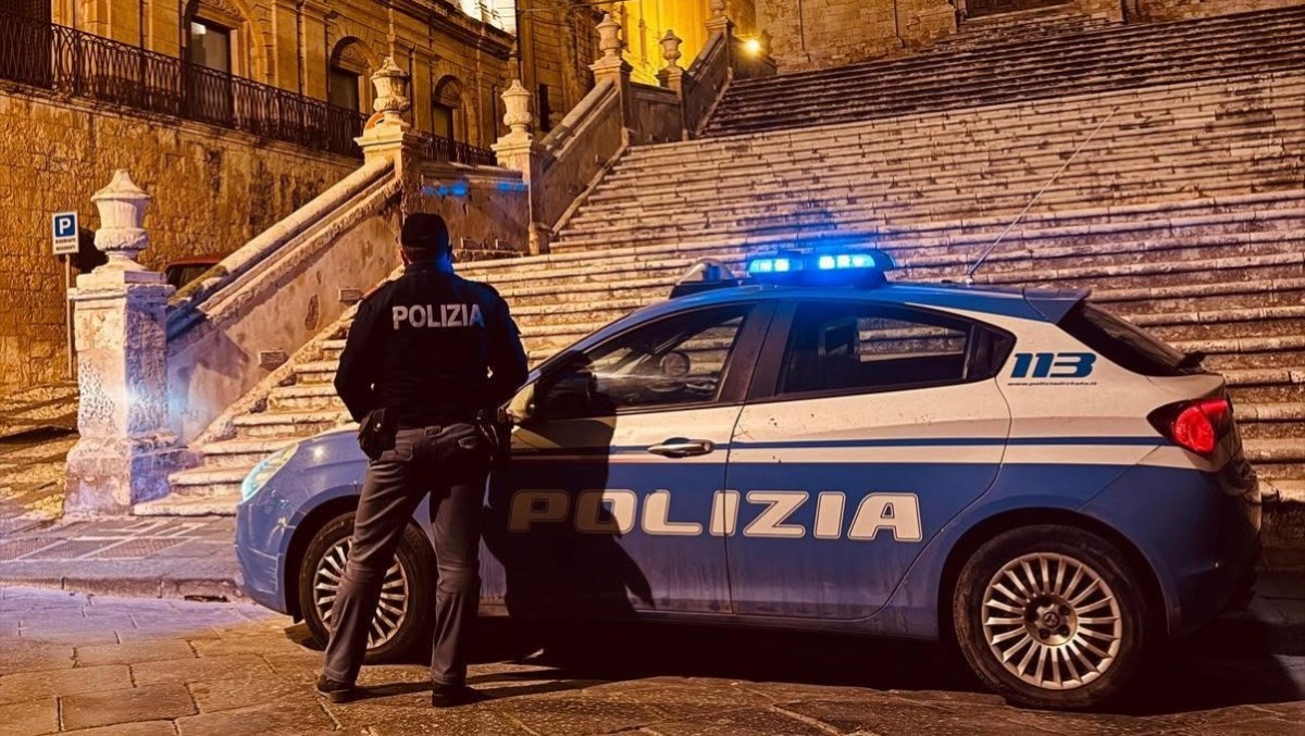 Stretta della Polizia sulla movida di Noto: controlli, rilevati superamenti acustici e sanzioni per 8.300 euro - Credit Foto Questura di SIracusa
