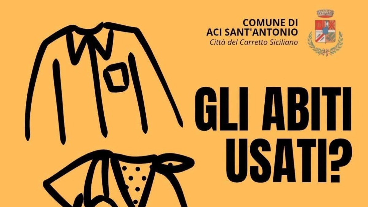 Aci Sant'Antonio: il sindaco vieta i vestiti nel rifiuto secco, la discarica ha respinto i carichi - Credit Foto Quintino Rocca