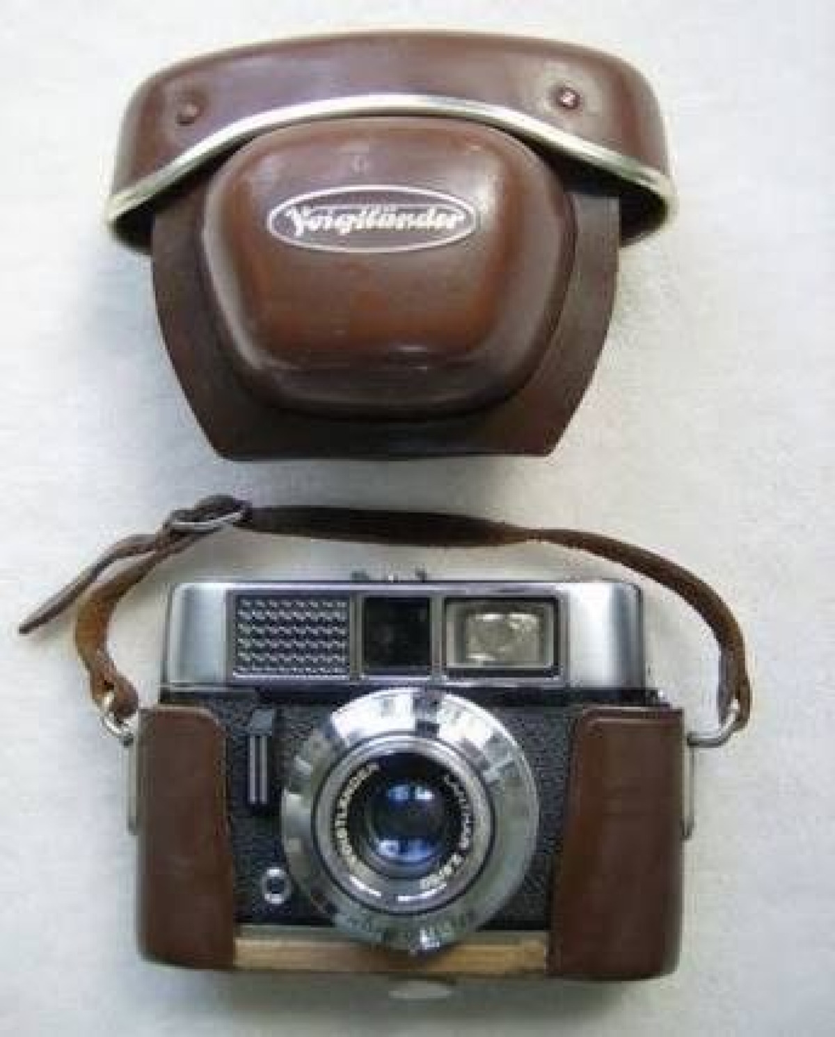 La macchina fotografica di una volta che raccontava i ricordi - 
