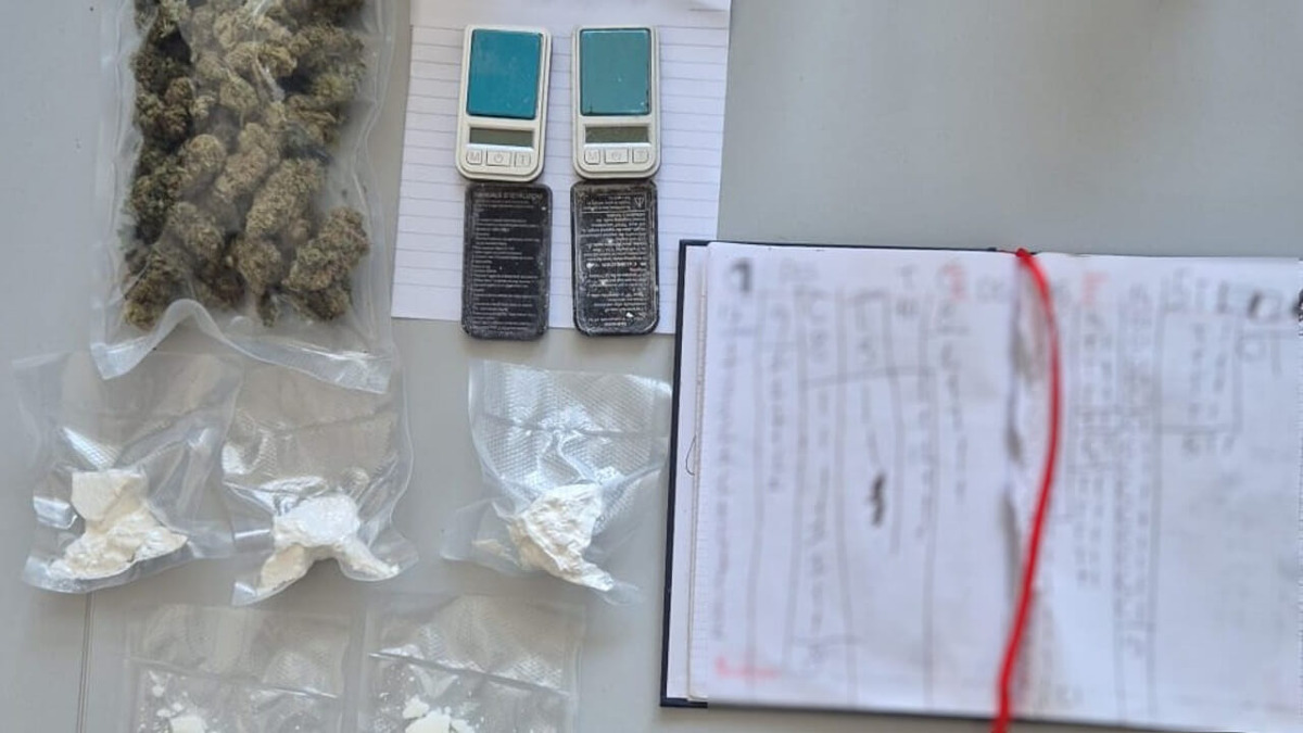 Catania, arrestato 48enne: crack, cocaina e marijuana in cucina pronti per lo spaccio - 