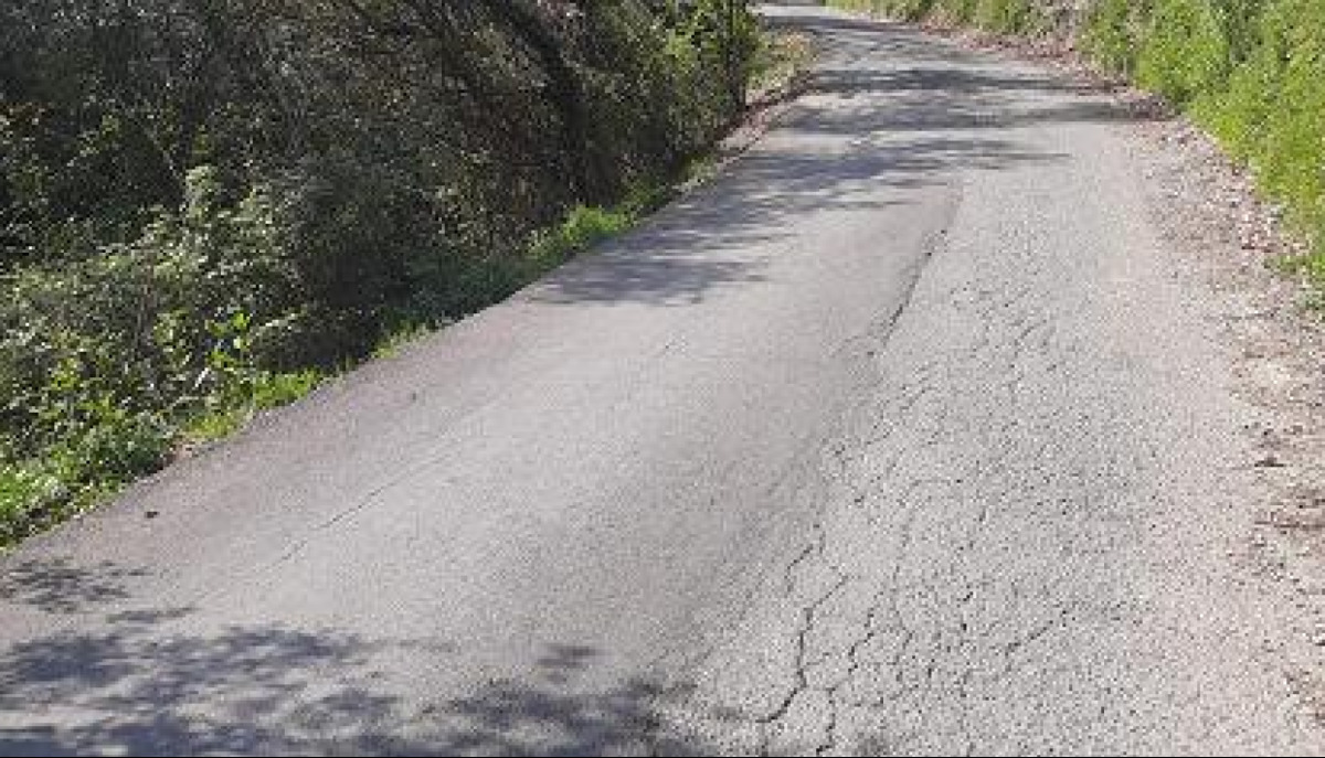 Messina: cedimento sulla provinciale 244 a San Piero Patti, divieti e limite a 20 km/h - 