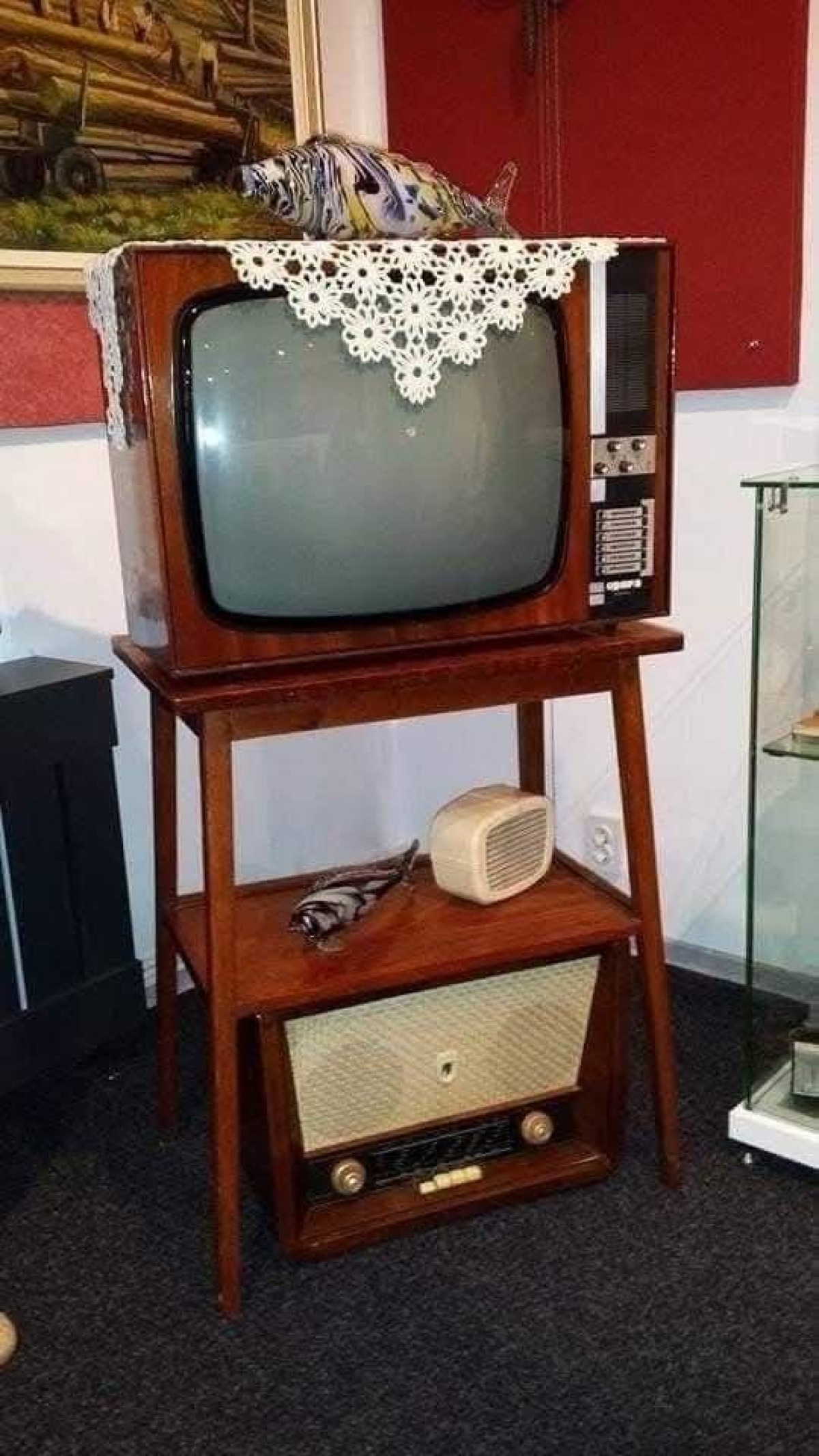 La TV della nonna: un simbolo che univa tutta la famiglia - 