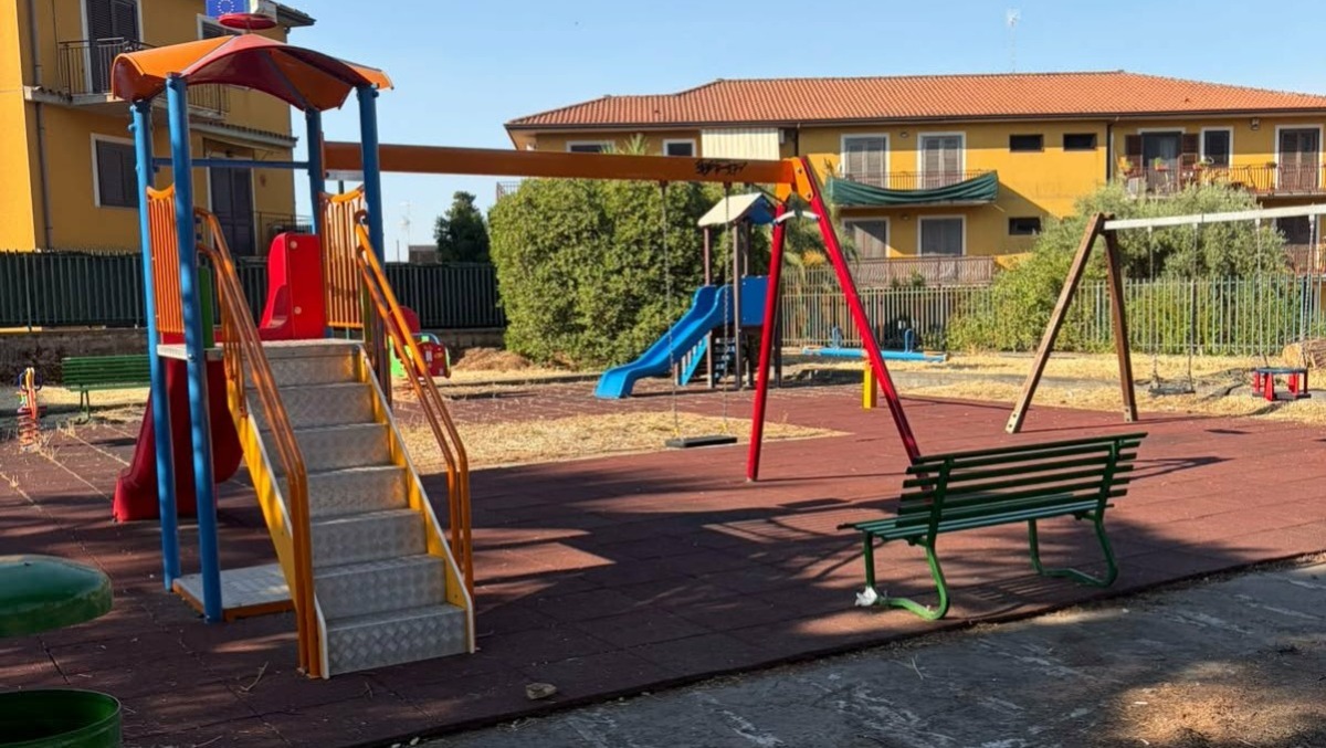 Tremestieri Etneo, il Parco delle Stelle ripulito: la bambinopoli riapre alla comunità - Foto Copyrights TAGMOOD SRL