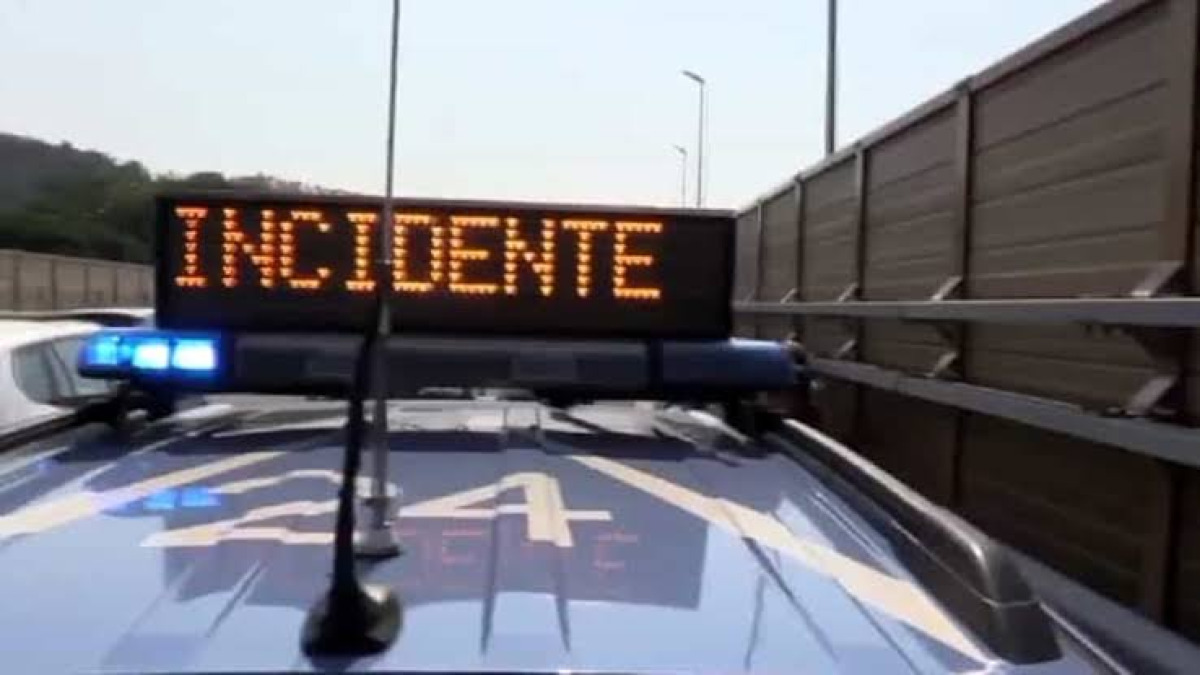 Incidente sulla A18 Messina-Catania: un morto e una bimba in condizioni critiche - 