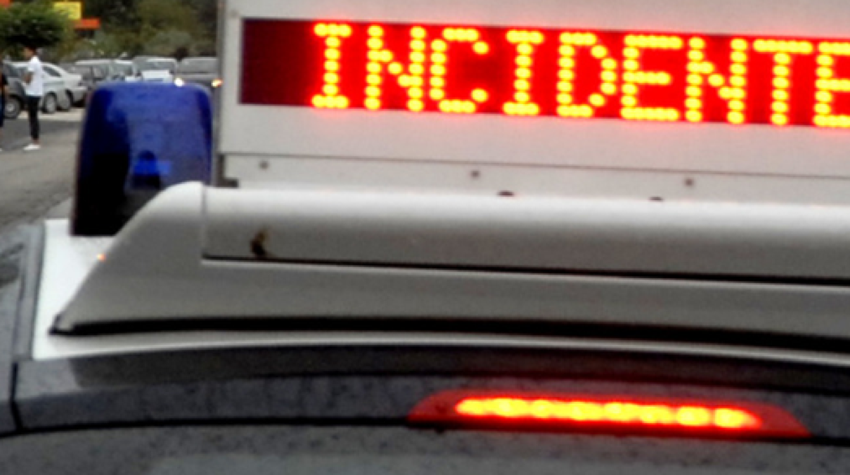 Scontro sulla Statale 114 tra Lentini e Catania: un'auto si ribalta, almeno tre feriti - 