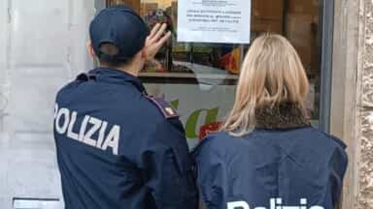 Catania: sospesi per sette giorni un bar in piazza Carlo Alberto e un centro scommesse in via Plebiscito - 