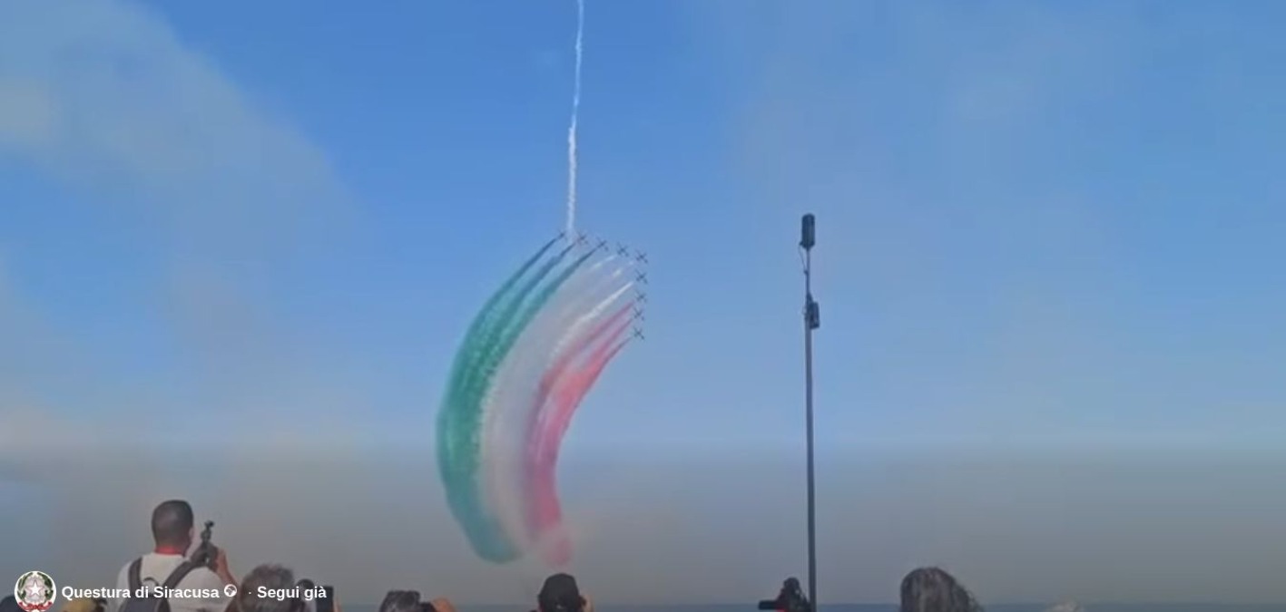 Frecce Tricolori a Noto: la Questura di Siracusa pubblica il video finale e ringrazia le forze coinvolte - Credit Foto Questura di Siracusa