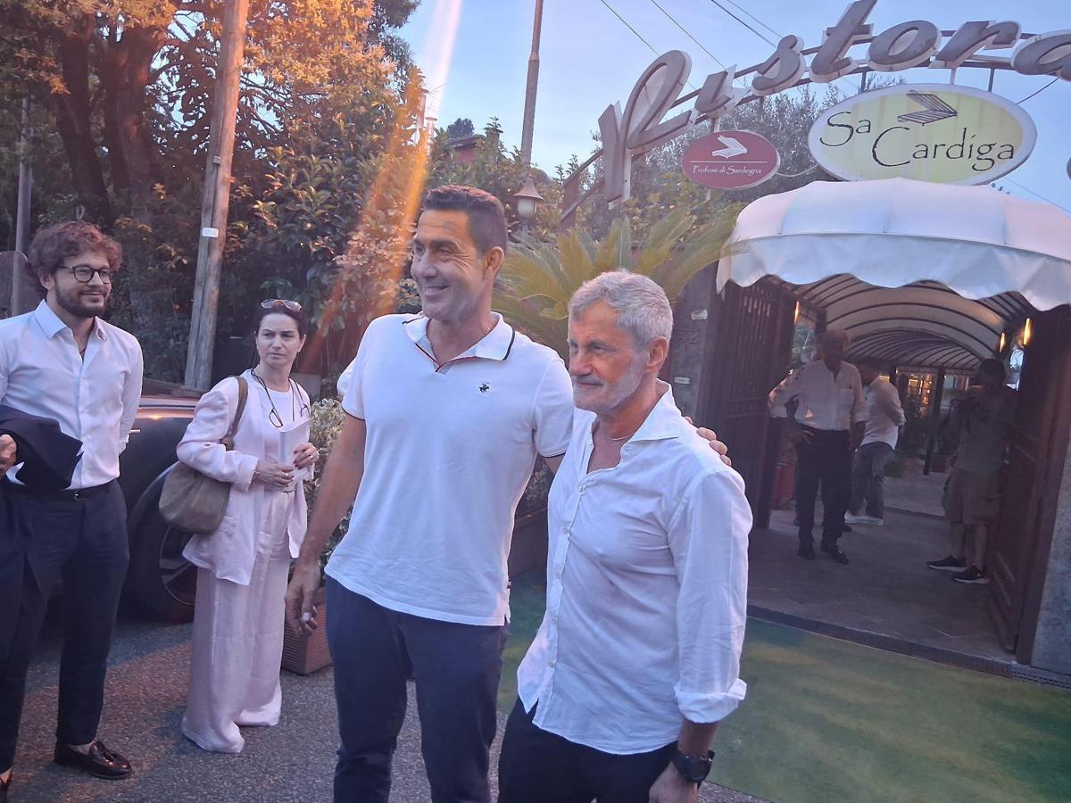 Vannacci e Alemanno a cena: "Berremo vino, qui per parlare di tante cose" - 