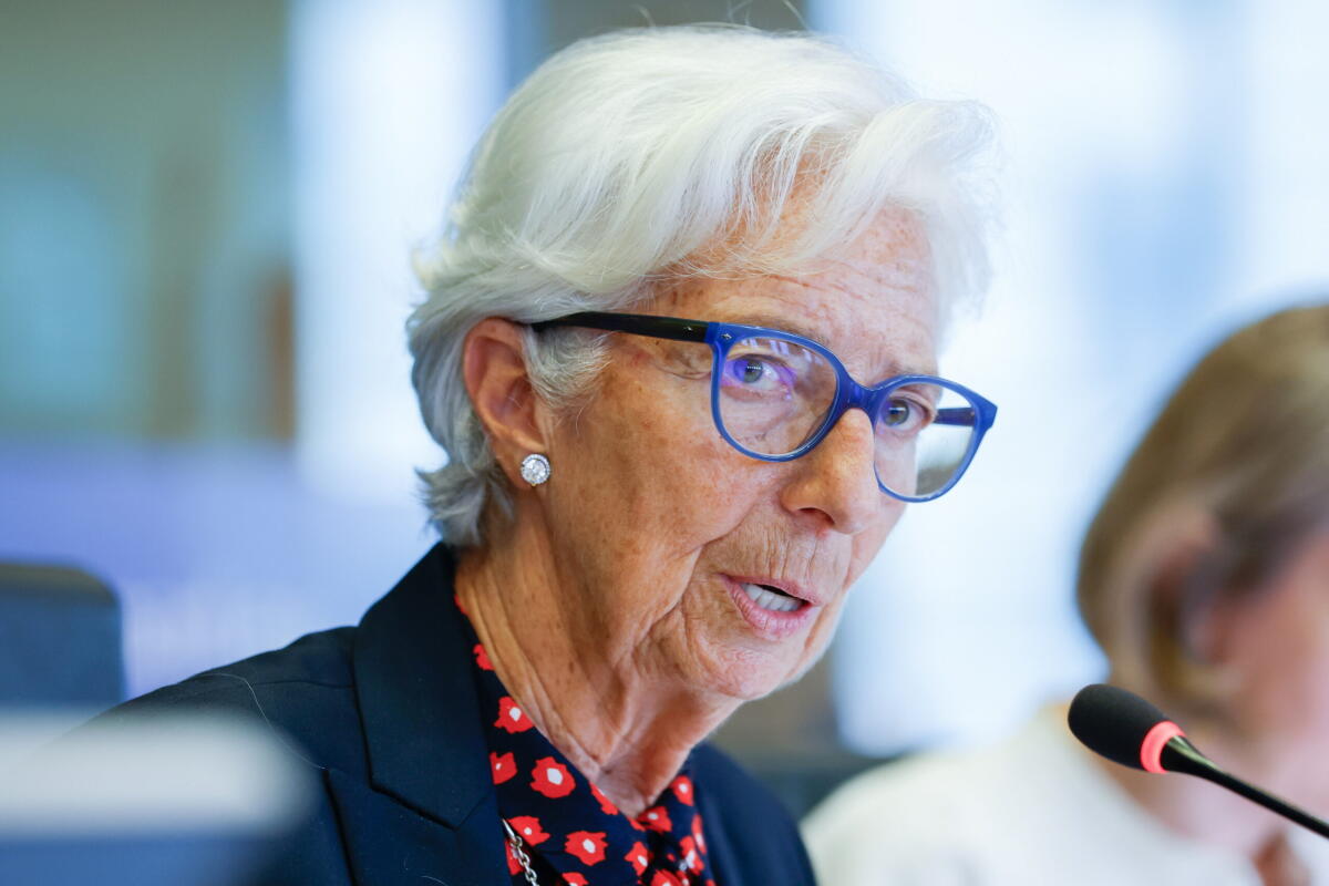 Lagarde: «Torniamo alle basi, basta misure eccezionali». Bce punta sui tassi per stabilizzare l'inflazione - 