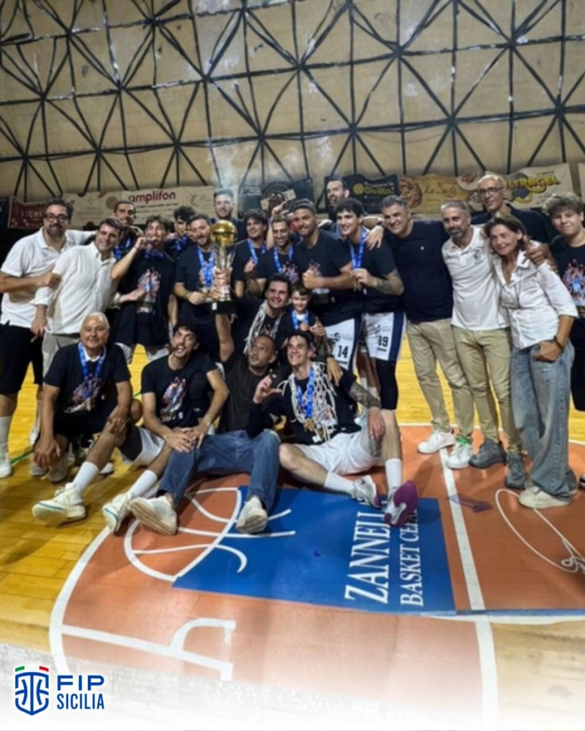 Basket Cefalù 1972 trionfa in DR1: doppia vittoria e promozione in Serie C - 