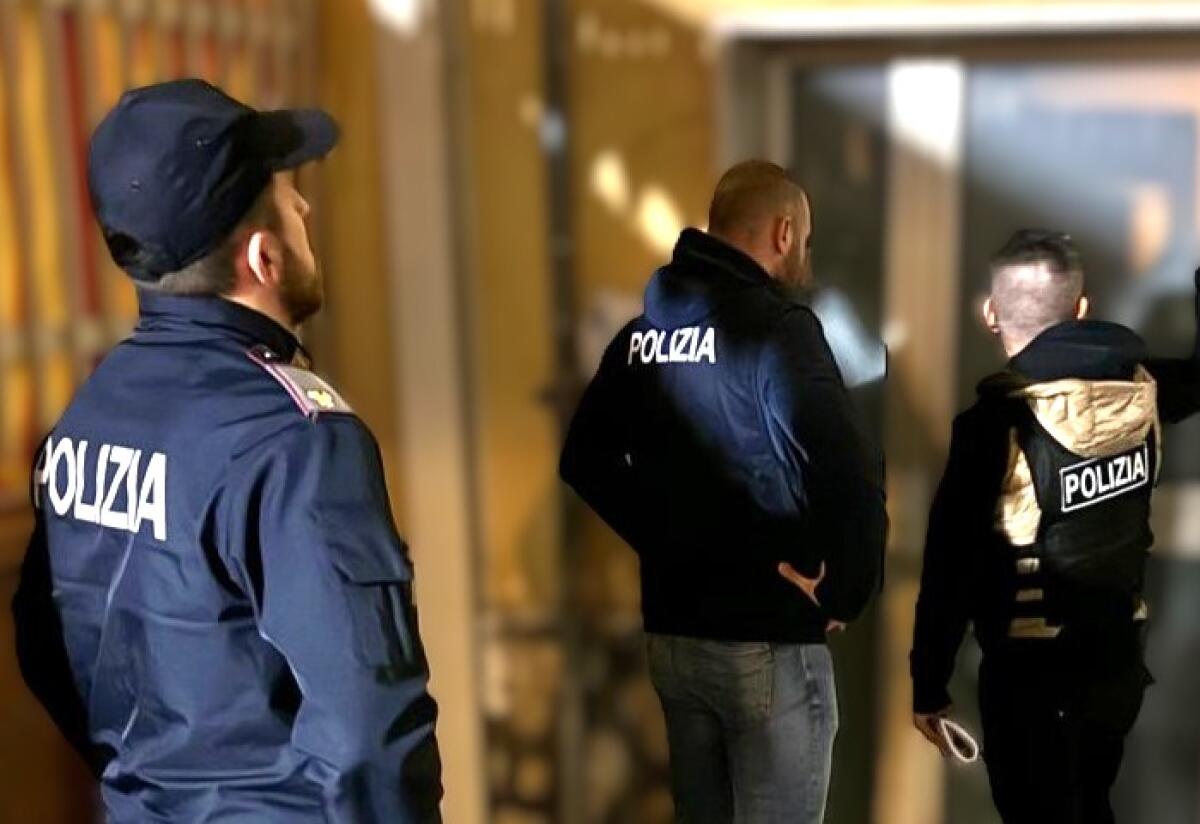 Gela: due fratelli arrestati per spedizione punitiva, vittima ferita con coltellate e bastonate - 
