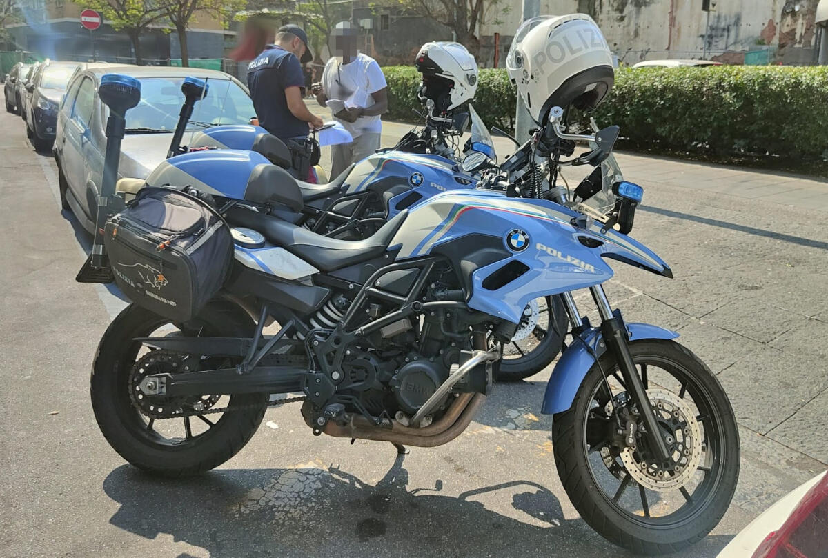 Catania, 34enne arrestato per evasione e resistenza: fermato in centro dopo aver dichiarato false generalità - 