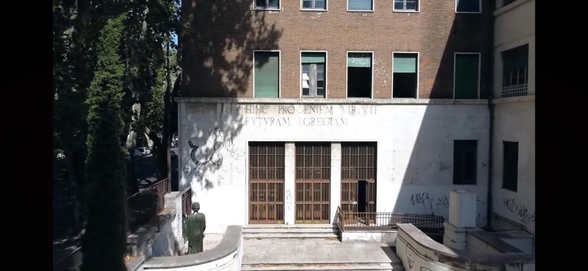 Gli studenti del liceo Virgilio dopo la prima prova della maturità: "E' andata, ora pensiamo a domani" - 