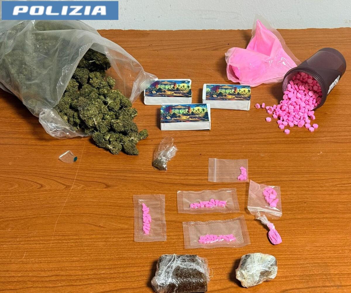 Maxi sequestro a Catania: 716 pasticche di metanfetamina e circa 1 kg di droga, arrestato un 58enne - 