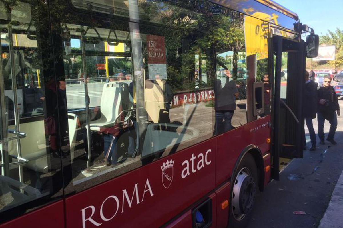 Roma, autista Atac aggredito da un passeggero - 