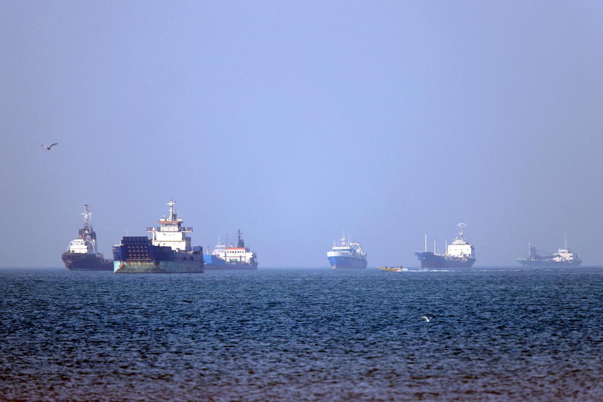 Iran, Usa abbattono droni iraniani a Hormuz. Teheran: "Accordo mai così vicino" - 