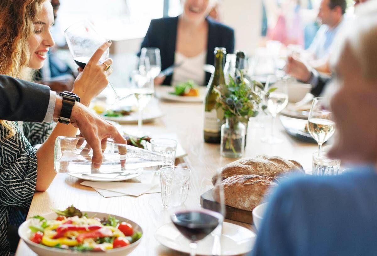 Dieta d'estate e 'sfida' tra tacchino e pollo, ecco chi vince a tavola secondo il medico-nutrizionista - 