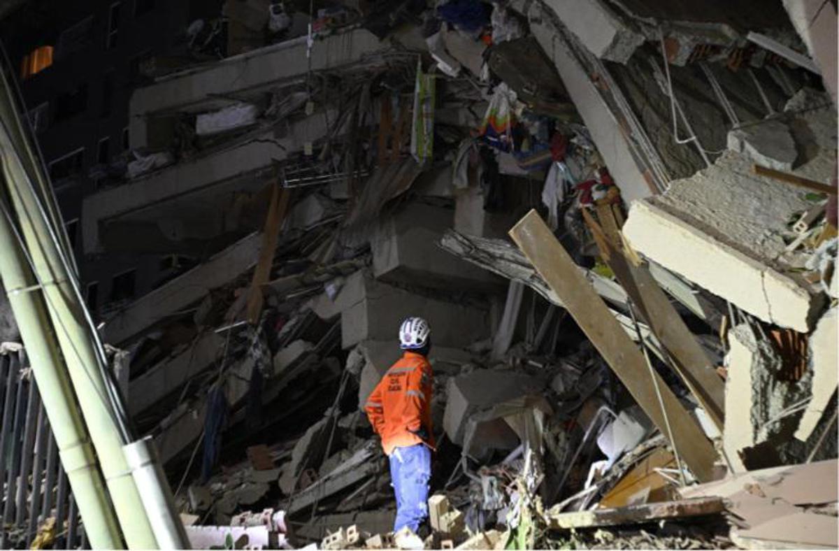 Terremoto colpisce Venezuela, due scosse di magnitudo 7.2 e 7.5: crollano palazzi a Caracas - 
