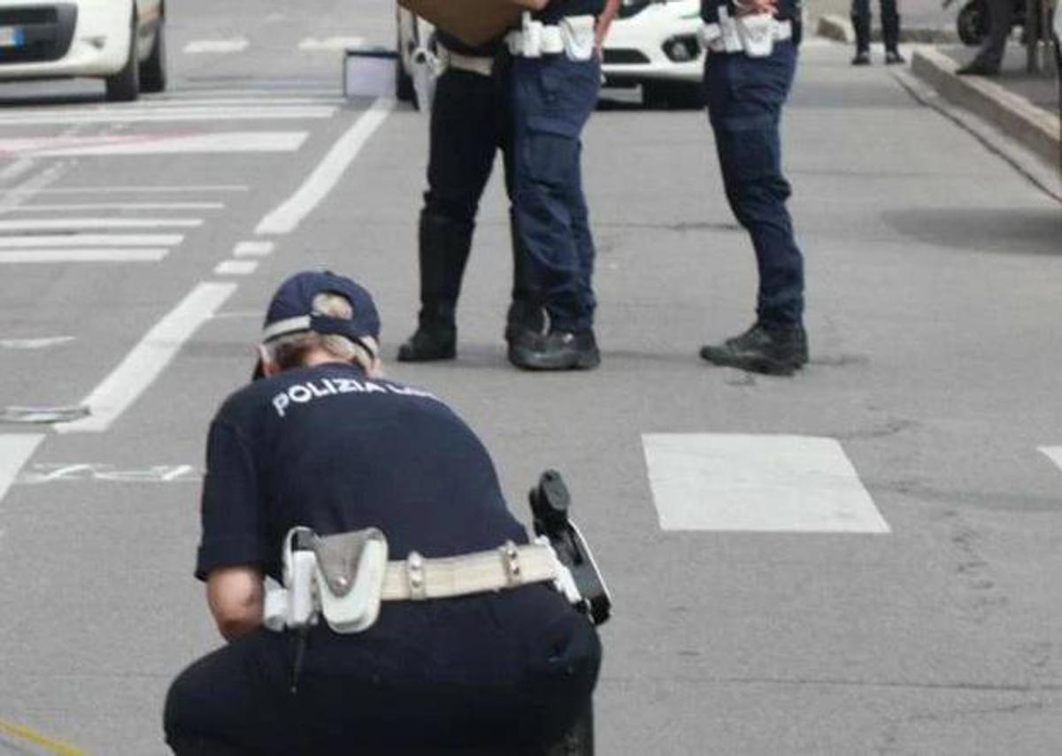 Auto pirata travolge due ragazzi a Guidonia: muore 23enne, ferito l'amico - 