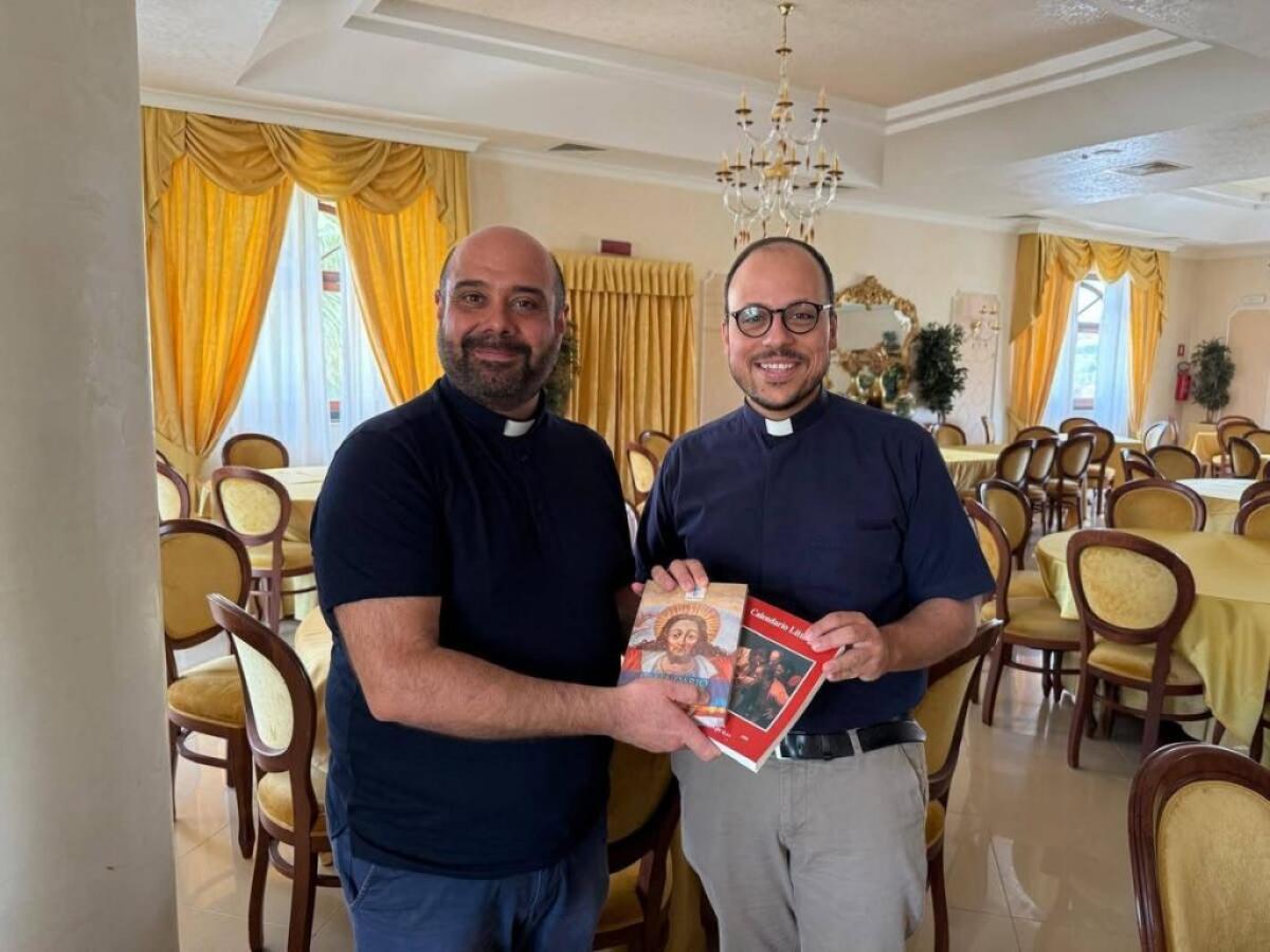 Dopo 21 anni il Calendario Liturgico regionale passa da don Filippo a don Mario Modica - 