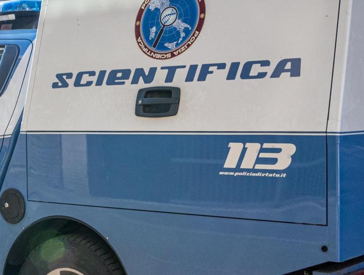 Triplice omicidio a Roma: uccisi padre, madre e figlia di 8 anni. Il figlio ferito non è in pericolo di vita - 