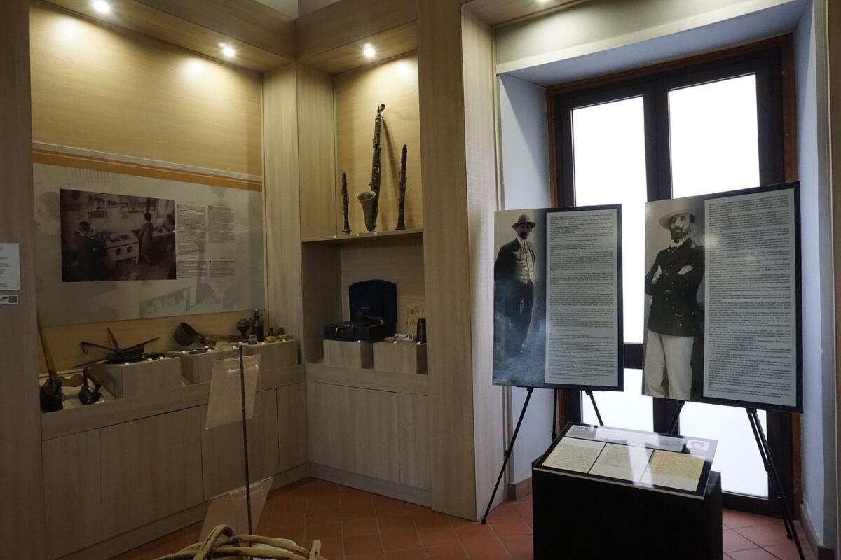 Belpasso si trasforma in museo diffuso: memoria, pietra lavica e carri allegorici