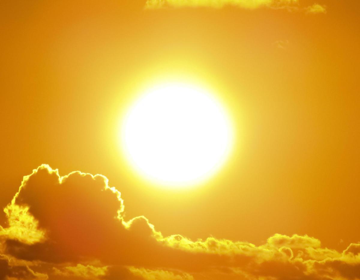 Caldo record, domenica bollente: raffica di bollini rossi sull'Italia - 
