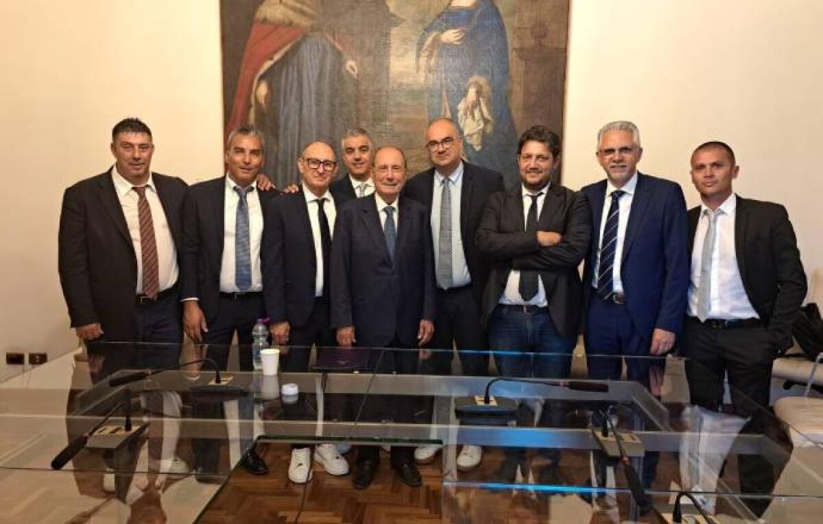 Schifani incontra la nuova giunta di Ispica a Palazzo d'Orleans: focus su Ccr, impianti e strade - 