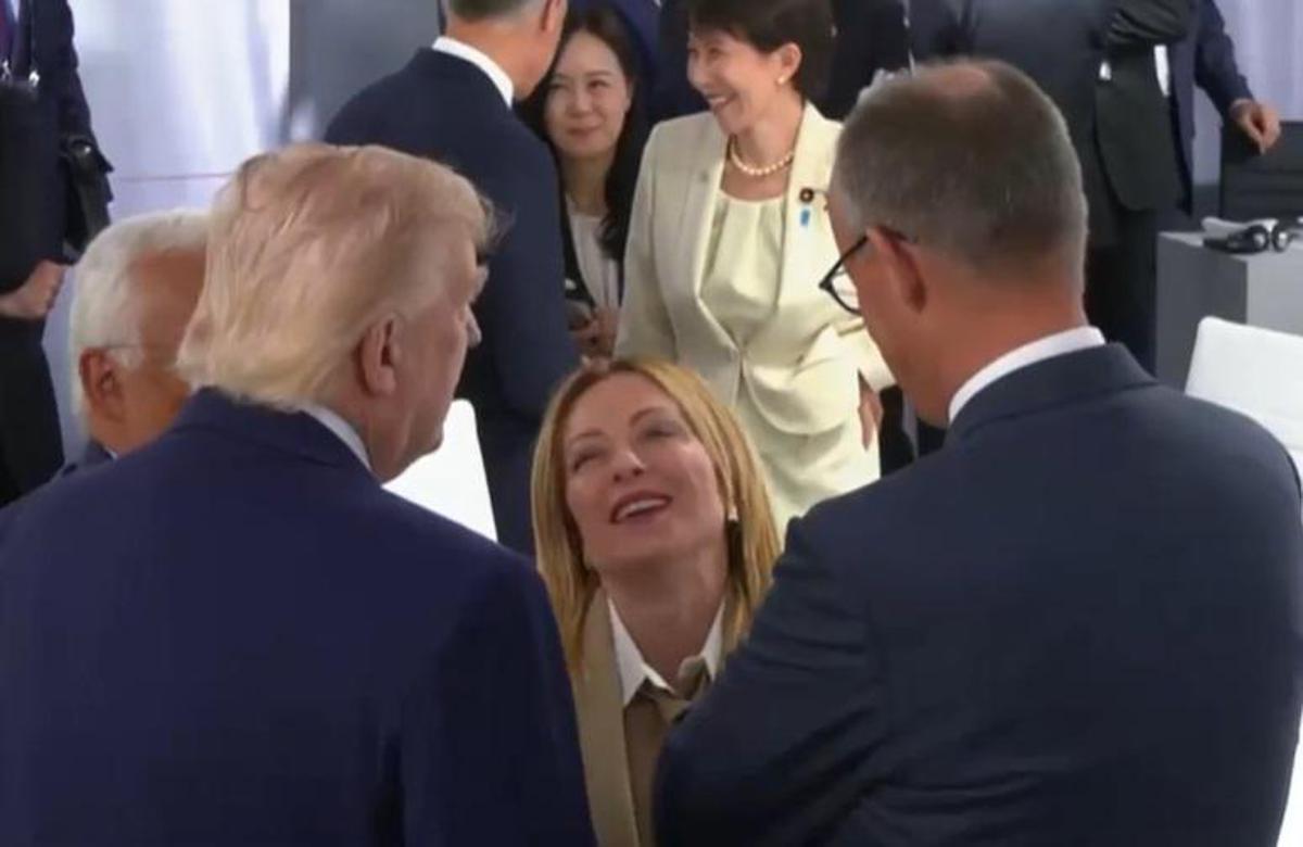 Trump-Meloni, siparietto distensivo al G7: "Io abbandonato", "Noi sempre amici" - 