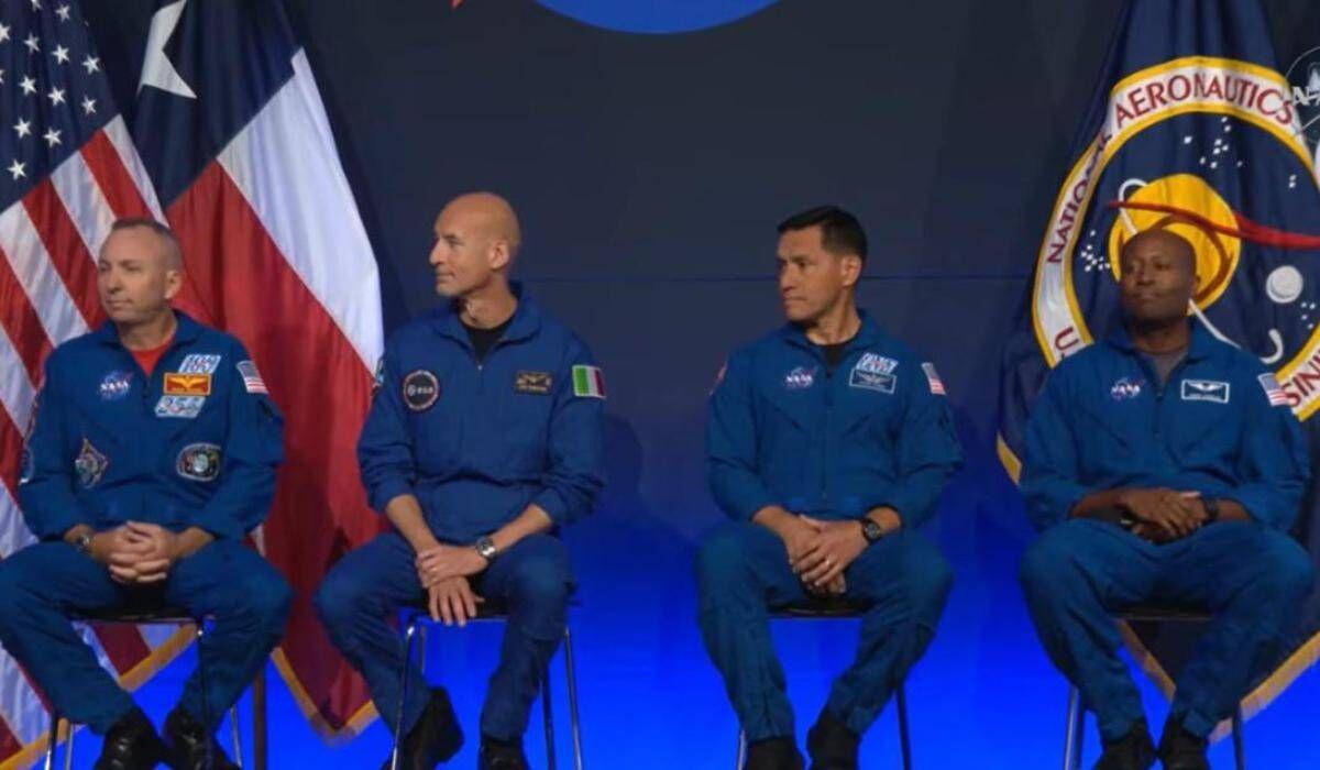 Nasa annuncia astronauti missione Artemis III, c’è anche Luca Parmitano: "Sono onorato" - 
