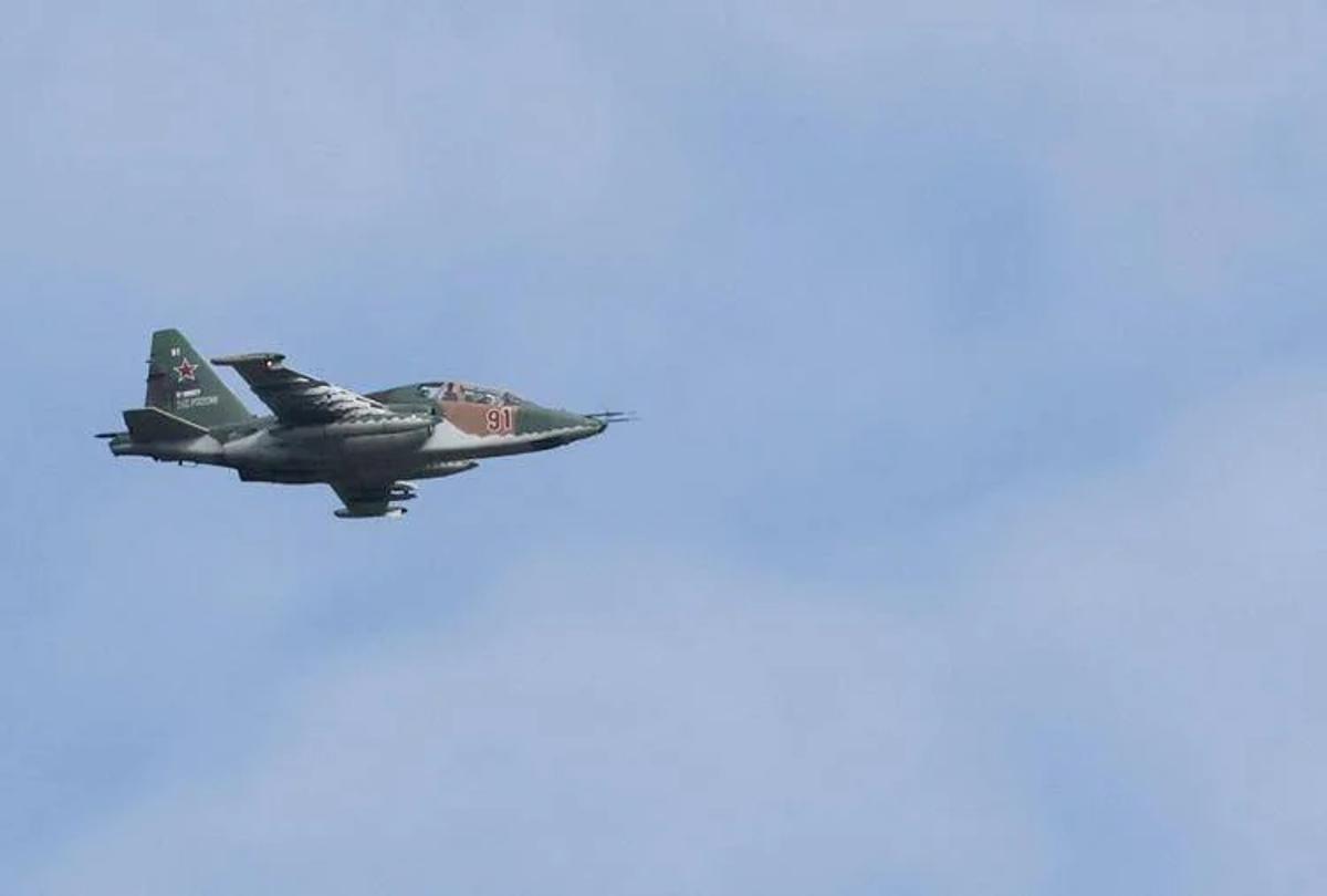 Svezia intercetta due jet russi vicini al suo spazio aereo, caccia in azione: si alza in volo anche la Nato - 