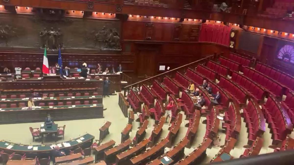 Alla Camera si discute di legge elettorale, l'avvio in un'Aula semideserta - Video - 